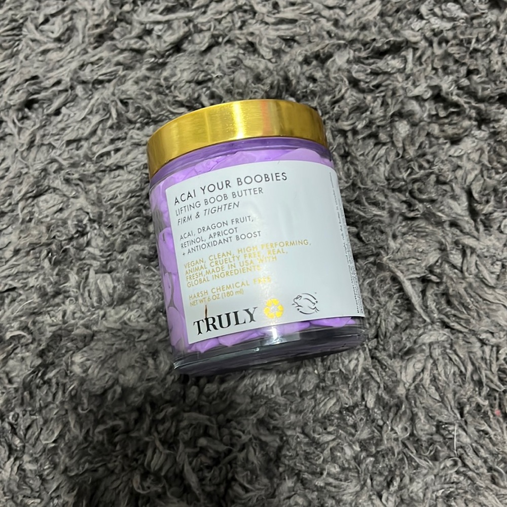 Truly beauty "açaí your boobies" plumping, firming and smoothing body bu…
